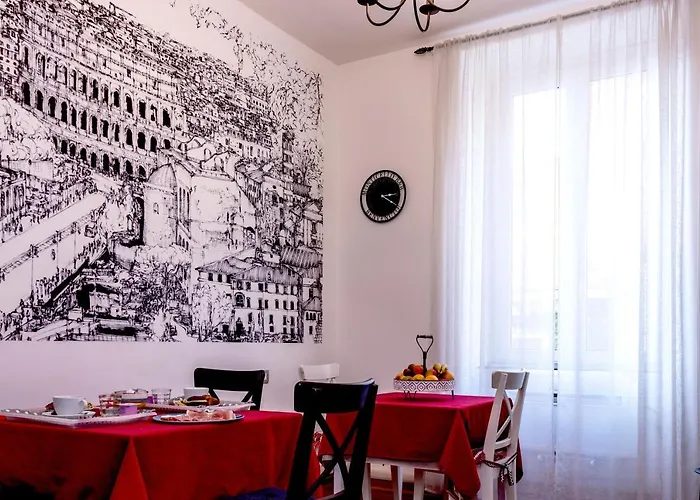 Monticello Via Cavour