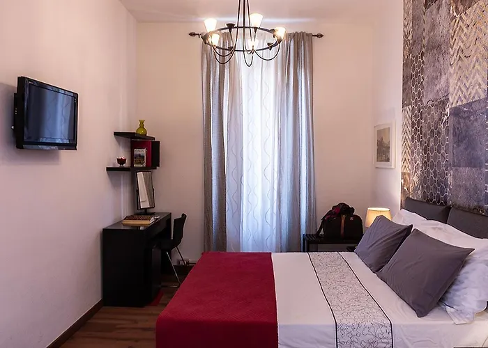 Monticello Via Cavour 4*