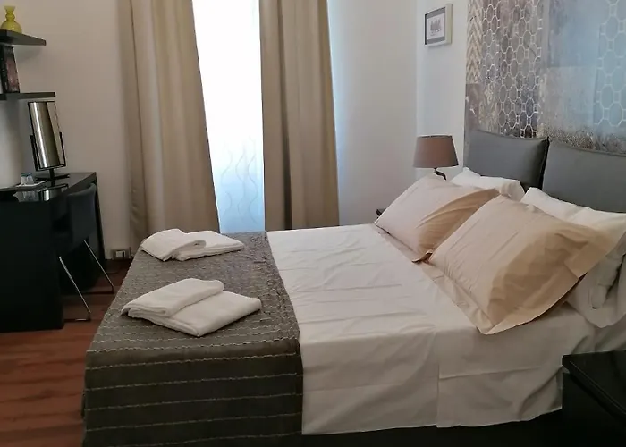 Gasthuis Monticello Via Cavour 4*